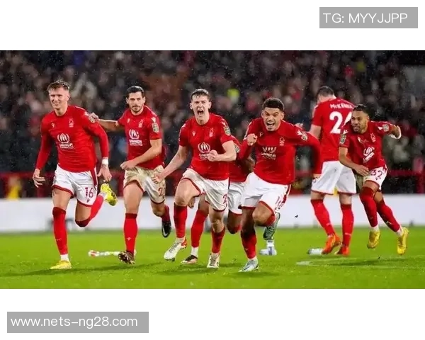 曼联与曼城巅峰对决足球盛宴引发球迷热潮